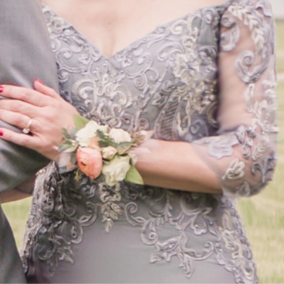 Mon Cheri off the shoulder lace bodice 3/4 sleeves long gown - Picture 4 of 9